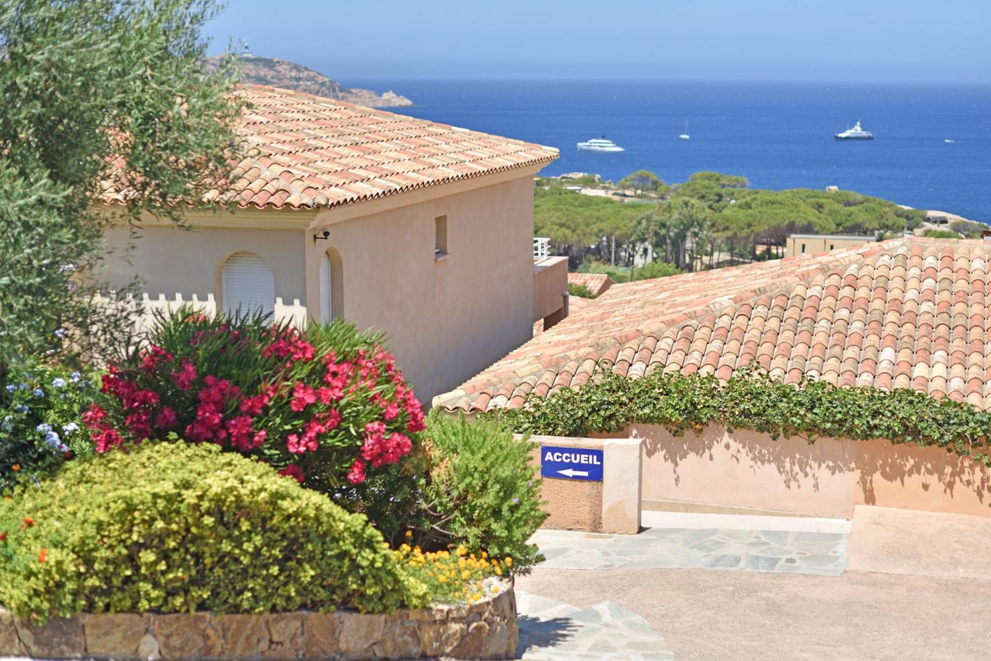 Calvi Appart Hotel Calvi (Corsica) Exterior foto